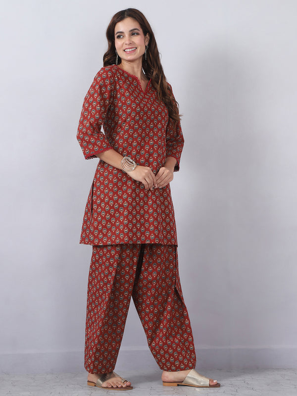 Maroon Kurta Set with Lace Detailing