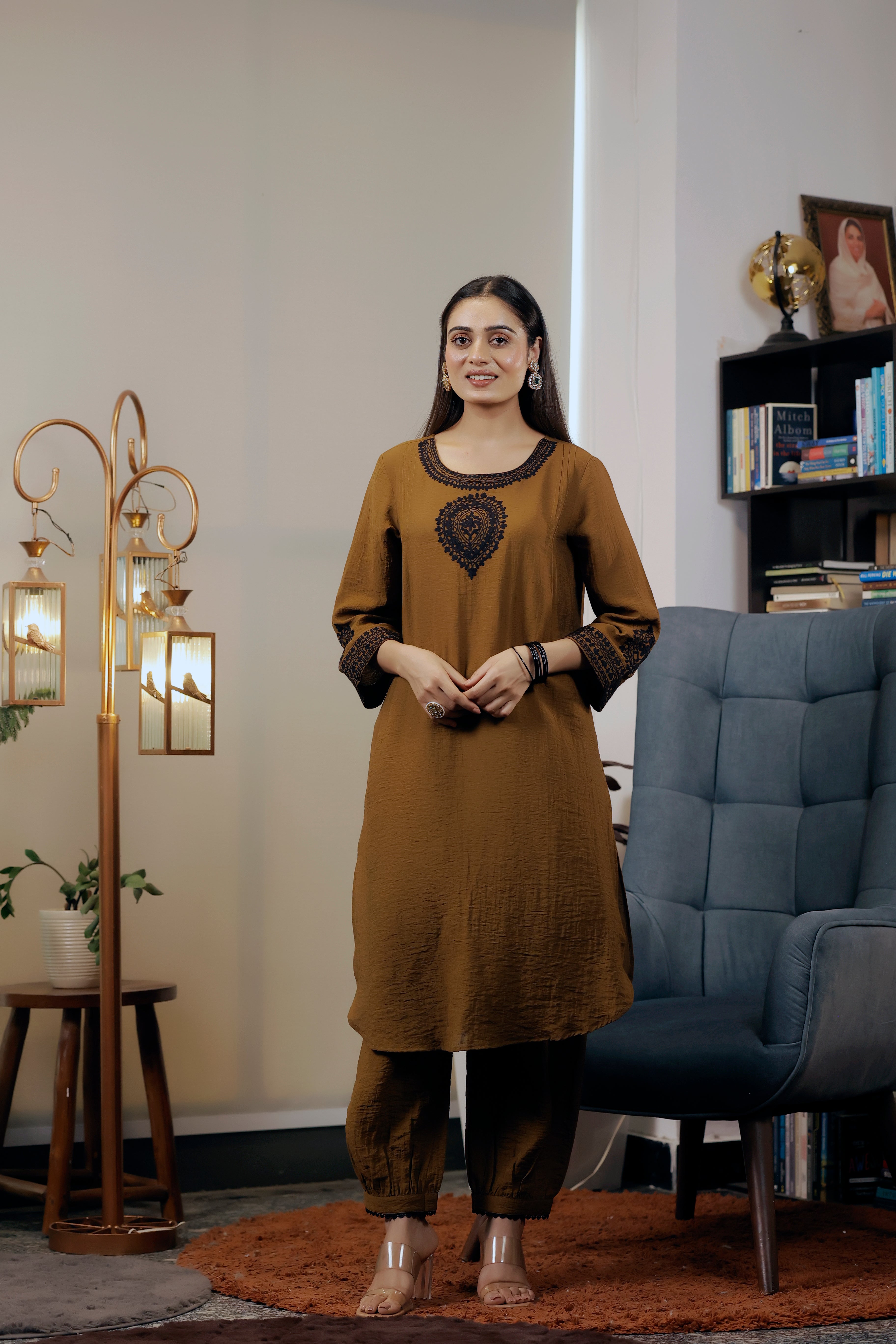 Aari-Embroidered Pintuck Kurta & Harem Pant Set